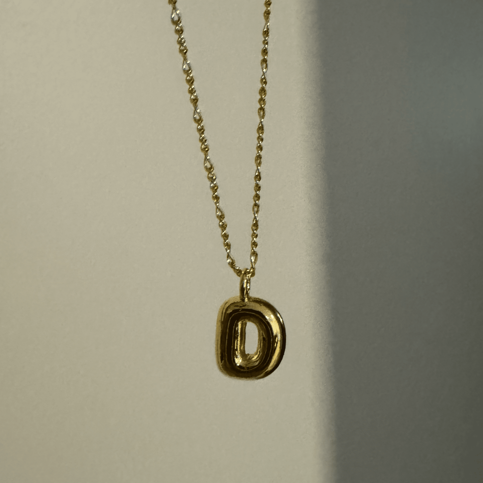 Bubble Initial Necklace Eledé 